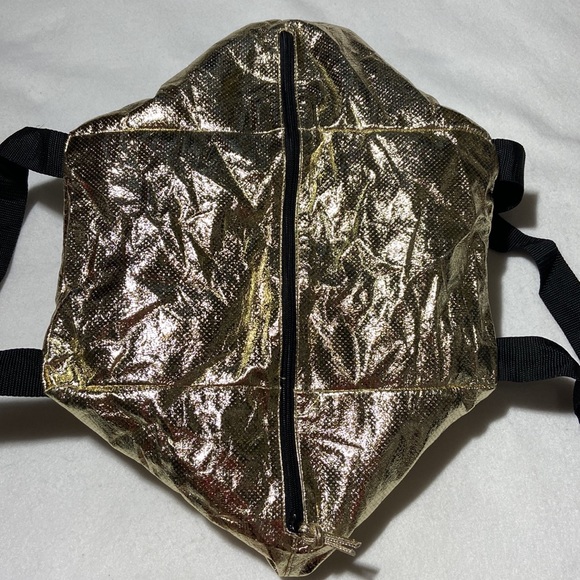 Victoria’s Secret Foldable Duffel/Tote Bag. Never Used. Gold and Black. - Picture 9 of 10